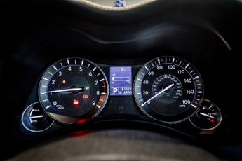 INFINITI Q70 3.5h V6 Premium Saloon 4dr Petrol Hybrid Auto Euro 6 (s/s) (364 