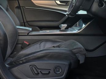 AUDI A6 SALOON 2.0 TDI 40 Black Edition Saloon 4dr Diesel S Tronic Euro 6 (s/s)