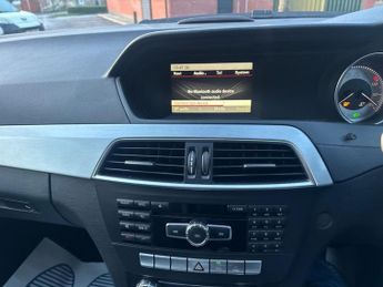 MERCEDES-BENZ C-CLASS 2.1 C220 CDI BlueEfficiency AMG Sport Saloon 4dr Diesel G-Tronic