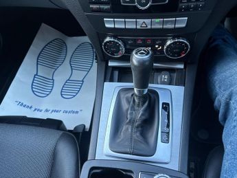 MERCEDES-BENZ C-CLASS 2.1 C220 CDI BlueEfficiency AMG Sport Saloon 4dr Diesel G-Tronic