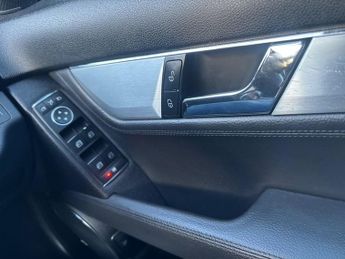 MERCEDES-BENZ C-CLASS 2.1 C220 CDI BlueEfficiency AMG Sport Saloon 4dr Diesel G-Tronic