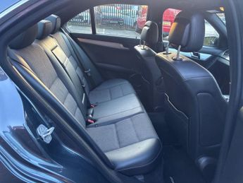 MERCEDES-BENZ C-CLASS 2.1 C220 CDI BlueEfficiency AMG Sport Saloon 4dr Diesel G-Tronic