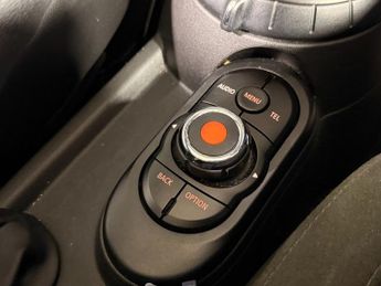 MINI CONVERTIBLE 1.5 Cooper Convertible 2dr Petrol Auto Euro 6 (s/s) (136 ps)