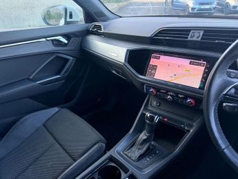 AUDI Q3 2.0 TDI 35 S line SUV 5dr Diesel S Tronic Euro 6-2 OWNER CAR FIN