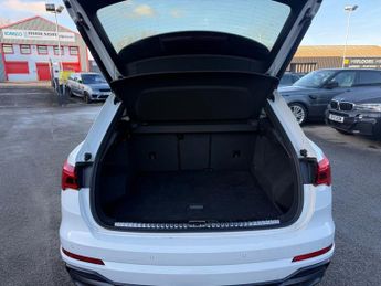 AUDI Q3 2.0 TDI 35 S line SUV 5dr Diesel S Tronic Euro 6-2 OWNER CAR FIN