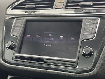 VOLKSWAGEN TIGUAN 2.0 TDI BlueMotion Tech R-Line SUV 5dr Diesel DSG 4Motion Euro 6