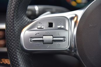 MERCEDES-BENZ EQC EQC 400 80kWh AMG Line (Premium) SUV 5dr Electric Auto 4MATIC (4