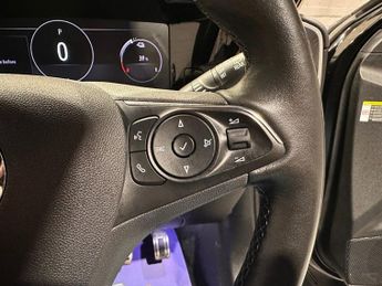 VAUXHALL MOKKA ELECTRIC 50kWh Ultimate SUV 5dr Electric Auto (136 ps)