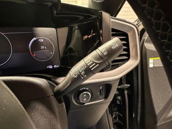 VAUXHALL MOKKA ELECTRIC 50kWh Ultimate SUV 5dr Electric Auto (136 ps)