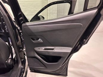 VAUXHALL MOKKA ELECTRIC 50kWh Ultimate SUV 5dr Electric Auto (136 ps)