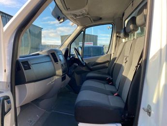 VOLKSWAGEN CRAFTER 2.0 TDI CR35 BlueMotion Tech L2 2dr