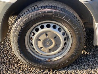 VOLKSWAGEN CRAFTER 2.0 TDI CR35 BlueMotion Tech L2 2dr