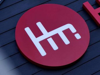 VOLKSWAGEN CC 2.0 TDI BlueMotion Tech R-Line Saloon Diesel DSG Euro 6 (s/s) 4d