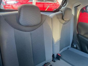 TOYOTA AYGO 1.0 VVT-i x-play Hatchback 5dr Petrol x-shift Euro 6 (Safety Sen