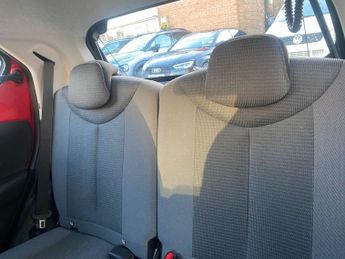 TOYOTA AYGO 1.0 VVT-i x-play Hatchback 5dr Petrol x-shift Euro 6 (Safety Sen