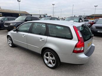 VOLVO V50 2.4 D5 SE Estate 5dr Diesel Geartronic-SUNROOF-HEATED SEATS-ALLO