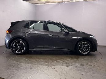 VOLKSWAGEN ID.3 Pro Performance 58kWh Life Hatchback 5dr Electric Auto (204 ps)