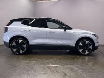 VOLVO EX30 Single Motor Extended Range 69kWh Ultra SUV 5dr Electric Auto (2