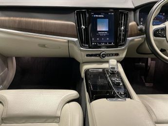 VOLVO S90 2.0h T8 Recharge 11.6kWh Inscription Saloon 4dr Petrol Plug-in H