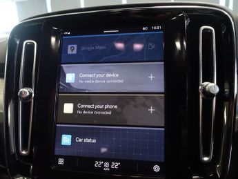 VOLVO XC40 2.0 B3 MHEV Core SUV 5dr Petrol Hybrid DCT Auto Euro 6 (s/s) (16