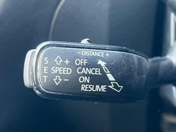 SKODA OCTAVIA 1.0 TSI GPF SE Technology Estate 5dr Petrol DSG Euro 6 (s/s) (11