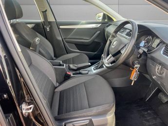 SKODA OCTAVIA 1.0 TSI GPF SE Technology Estate 5dr Petrol DSG Euro 6 (s/s) (11