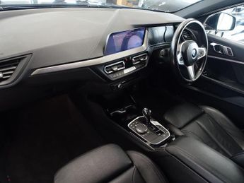 BMW 1 SERIES 118i M Sport 1.5 Hatchback 5dr Petrol DCT Euro 6