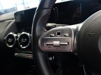 MERCEDES-BENZ GLA 1.3 GLA200 AMG Line SUV 5dr Petrol 7G-DCT Euro 6 (s/s) (163 ps)