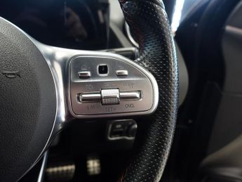 MERCEDES-BENZ GLA 1.3 GLA200 AMG Line SUV 5dr Petrol 7G-DCT Euro 6 (s/s) (163 ps)