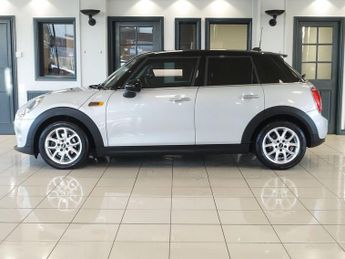 MINI HATCH 1.5 Cooper Hatchback 5dr Petrol Auto Euro 6 (s/s) (136 ps)