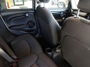 MINI HATCH 1.5 Cooper Hatchback 5dr Petrol Auto Euro 6 (s/s) (136 ps)