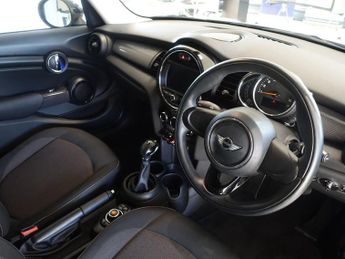 MINI HATCH 1.5 Cooper Hatchback 5dr Petrol Auto Euro 6 (s/s) (136 ps)