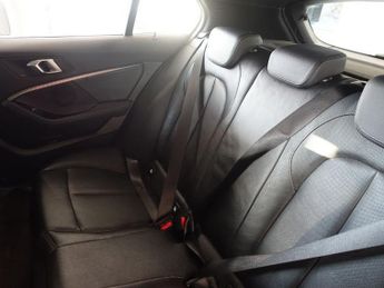 BMW 1 SERIES 1.5 118i M Sport (LCP) Hatchback 5dr Petrol DCT Euro 6 (s/s) (13