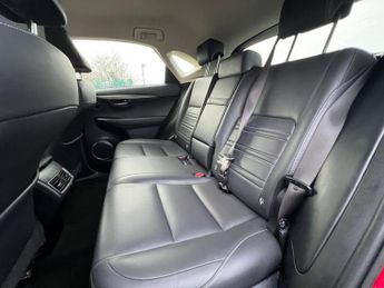 LEXUS NX 2.5 300h Sport E-CVT 4WD Euro 6 (s/s) 5dr