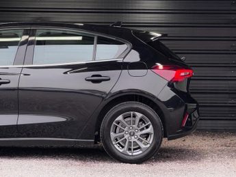 FORD FOCUS 1.0 Turbo MHEV Titanium [Nav] 5dr - AUTO!