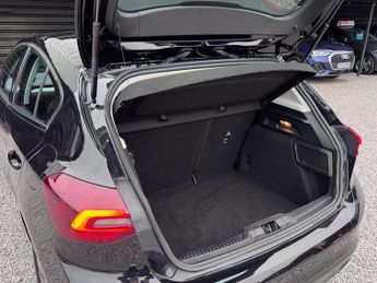 FORD FOCUS 1.0 Turbo MHEV Titanium [Nav] 5dr - AUTO!