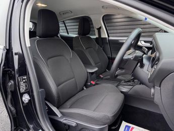 FORD FOCUS 1.0 Turbo MHEV Titanium [Nav] 5dr - AUTO!