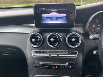 MERCEDES-BENZ GLC 2.1 GLC220d AMG Line (Premium) PAN ROOF SUV 5dr Diesel G-Tronic+