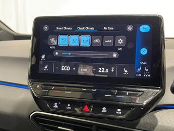 VOLKSWAGEN ID.3 Pro Performance 58kWh Life Hatchback 5dr Electric Auto (204 ps)