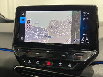 VOLKSWAGEN ID.3 Pro Performance 58kWh Life Hatchback 5dr Electric Auto (204 ps)