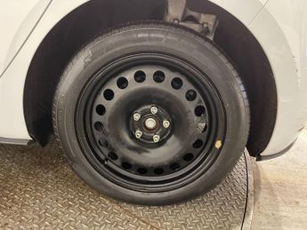 VOLKSWAGEN ID.3 Pro Performance 58kWh Life Hatchback 5dr Electric Auto (204 ps)