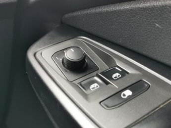 VOLKSWAGEN CADDY 2.0 TDI C20 Commerce Panel Van 5dr Diesel Manual SWB Euro 6 (s/s