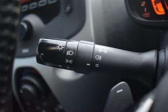 TOYOTA AYGO 1.0 VVT-i x-play Hatchback 5dr Petrol x-shift Euro 6 (68 ps)