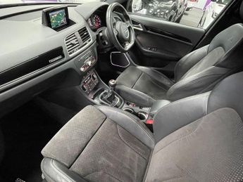 AUDI Q3 2.0 TDI Black Edition SUV 5dr Diesel Manual quattro Euro 6 (s/s)