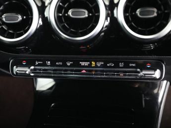 MERCEDES-BENZ A-CLASS 1.3 A200 AMG Line Hatchback 5dr Petrol 7G-DCT Euro 6 (s/s) (163 