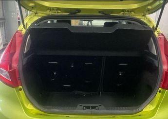 FORD FIESTA 1.4 Zetec Hatchback 5dr Petrol Automatic (154 g/km, 94 bhp)