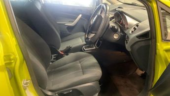 FORD FIESTA 1.4 Zetec Hatchback 5dr Petrol Automatic (154 g/km, 94 bhp)