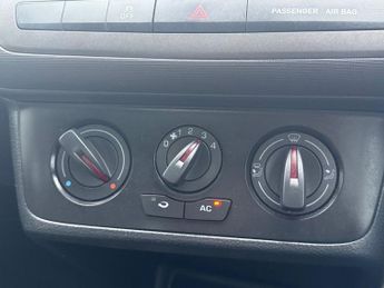 SEAT IBIZA 1.2 TSI SE Hatchback 5dr Petrol DSG Euro 5 (105 ps)