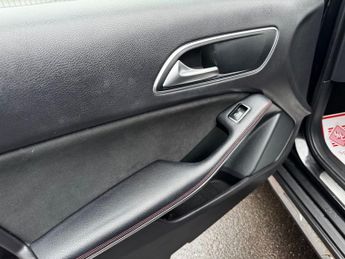 MERCEDES-BENZ GLA 1.6 GLA200 AMG Line (Executive) SUV 5dr Petrol 7G-DCT Euro 6 (s/