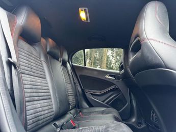 MERCEDES-BENZ GLA 1.6 GLA200 AMG Line (Executive) SUV 5dr Petrol 7G-DCT Euro 6 (s/